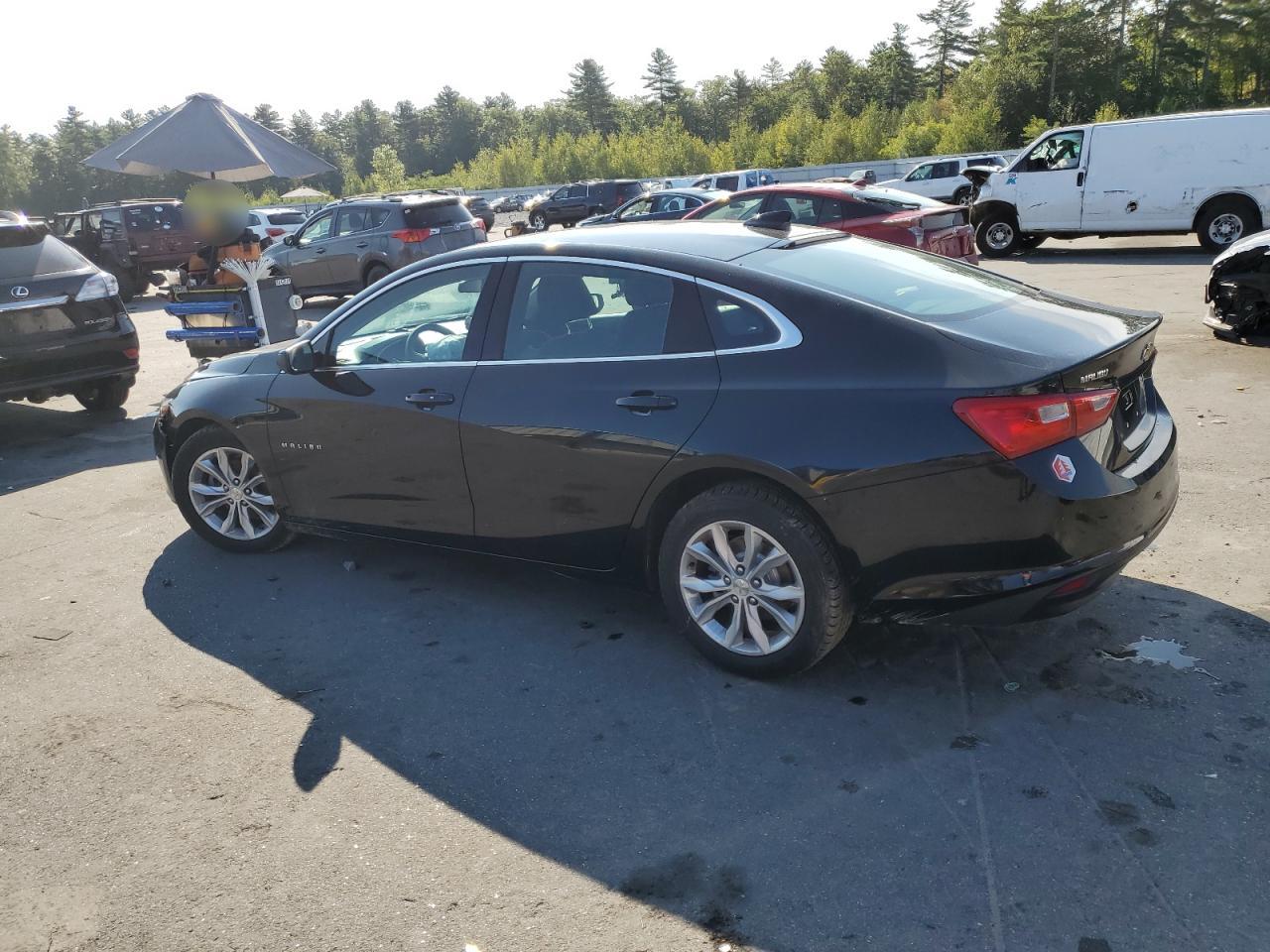 2023 CHEVROLET MALIBU LT photo 2