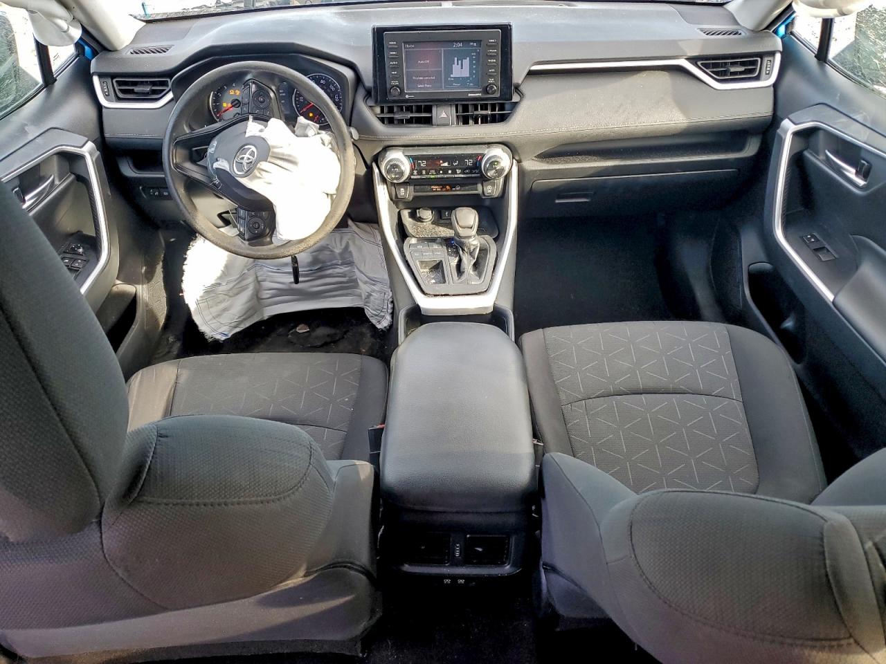 2021 TOYOTA RAV4 XLE photo 8