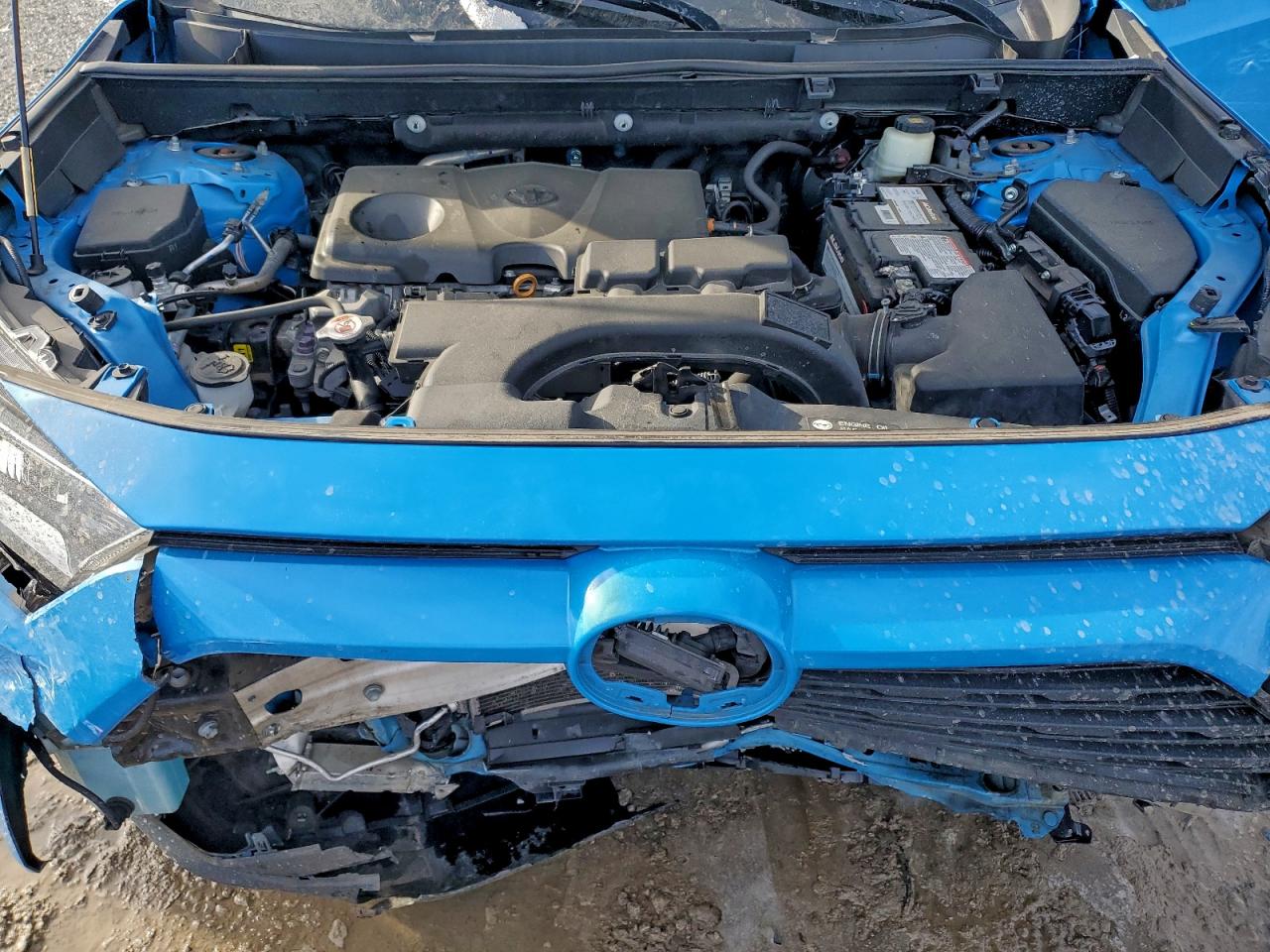 2021 TOYOTA RAV4 XLE photo 12