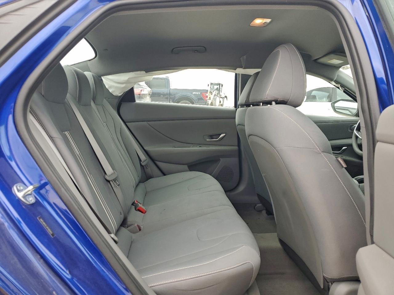2023 HYUNDAI ELANTRA SEL photo 10