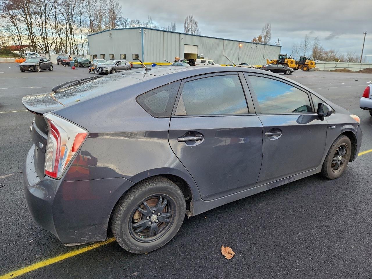 2012 TOYOTA PRIUS photo 3