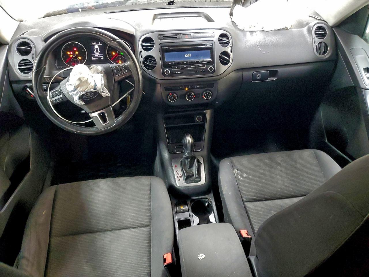 2013 VOLKSWAGEN TIGUAN S photo 8