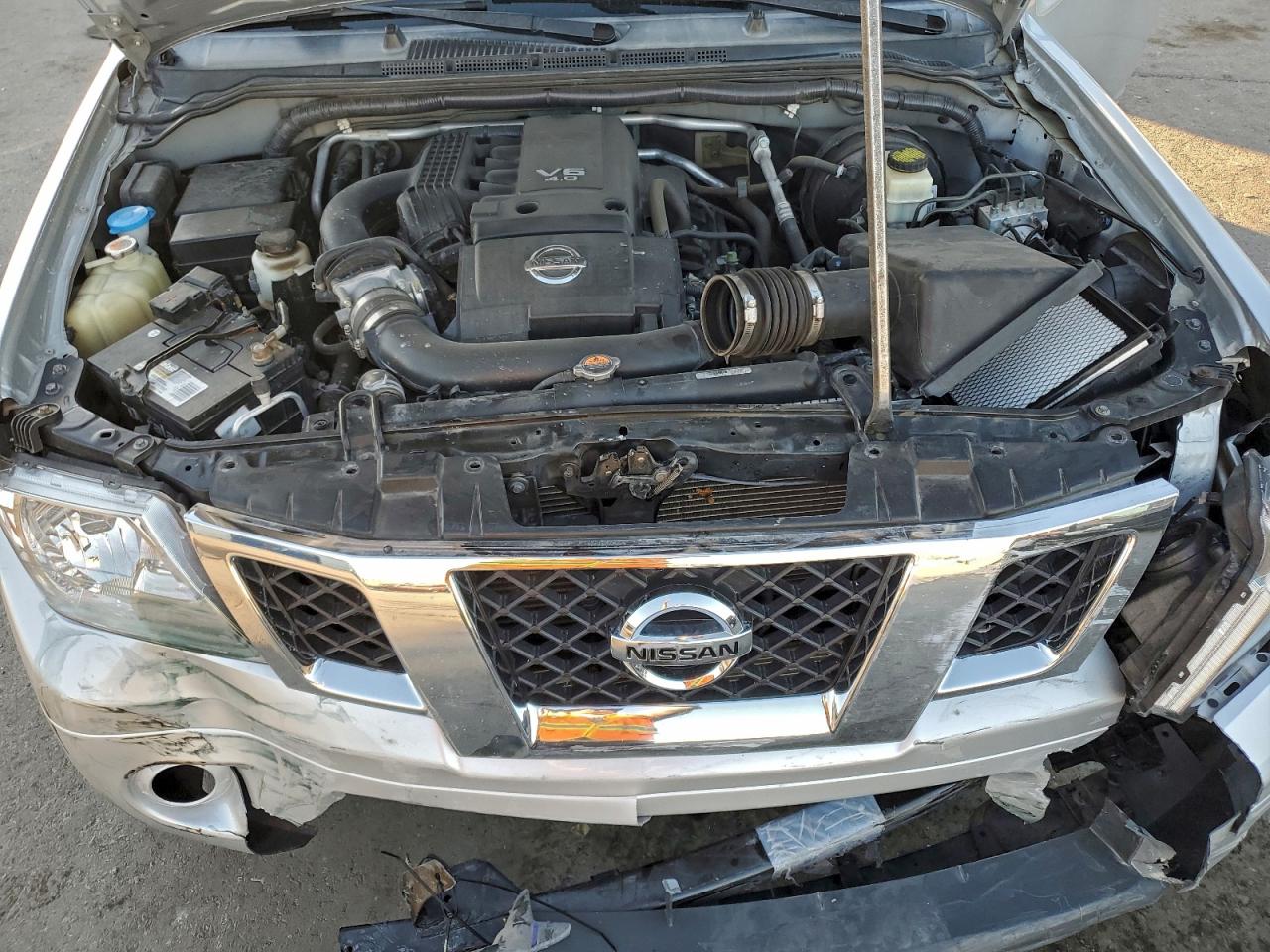2017 NISSAN FRONTIER S photo 11