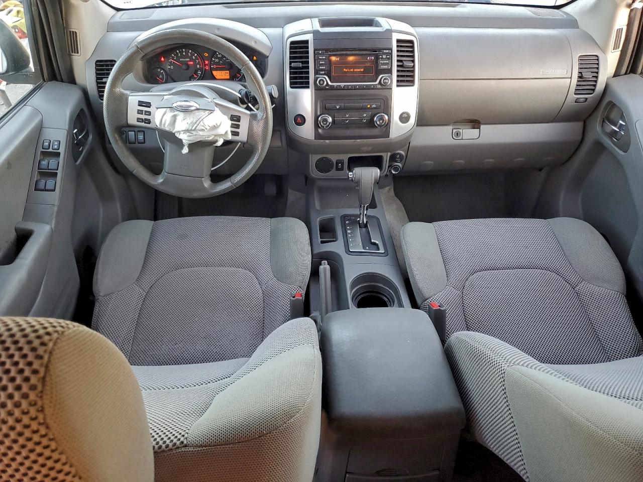 2017 NISSAN FRONTIER S photo 8