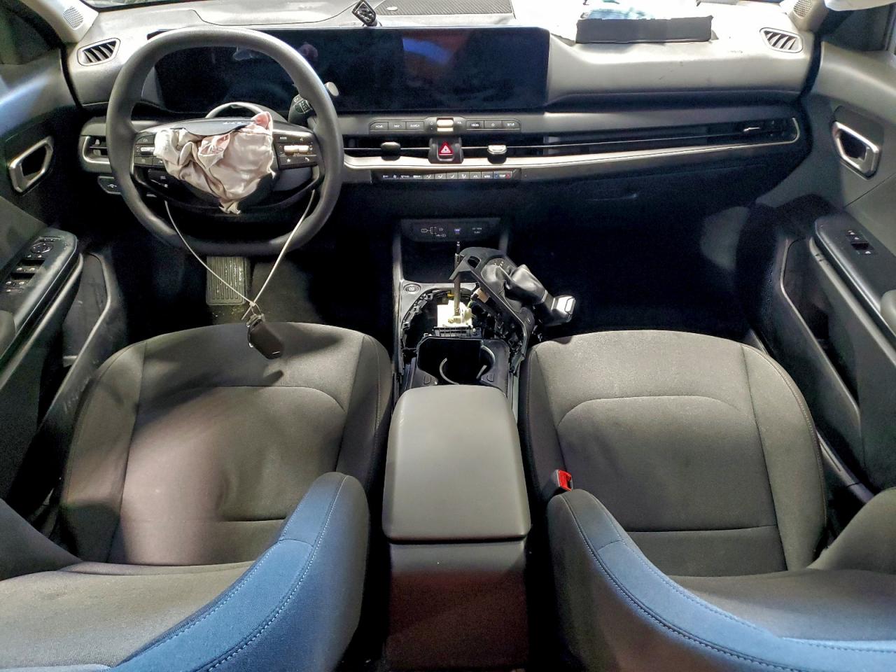2025 KIA K4 LX photo 15