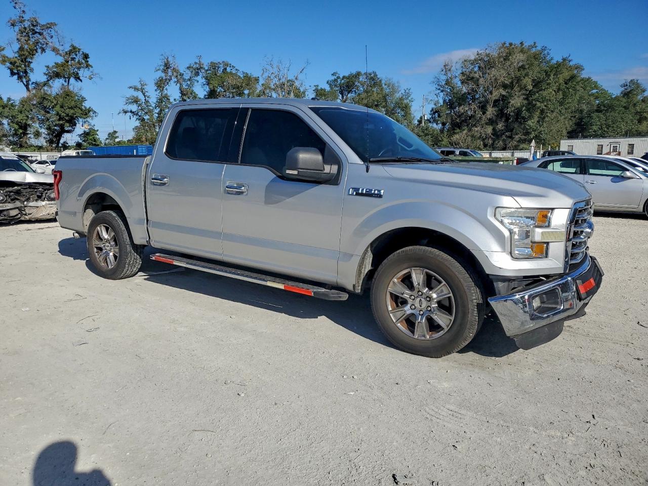 2015 FORD F150 SUPERCREW photo 4