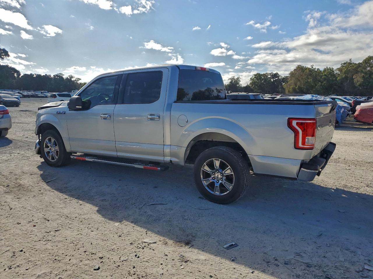 2015 FORD F150 SUPERCREW photo 2