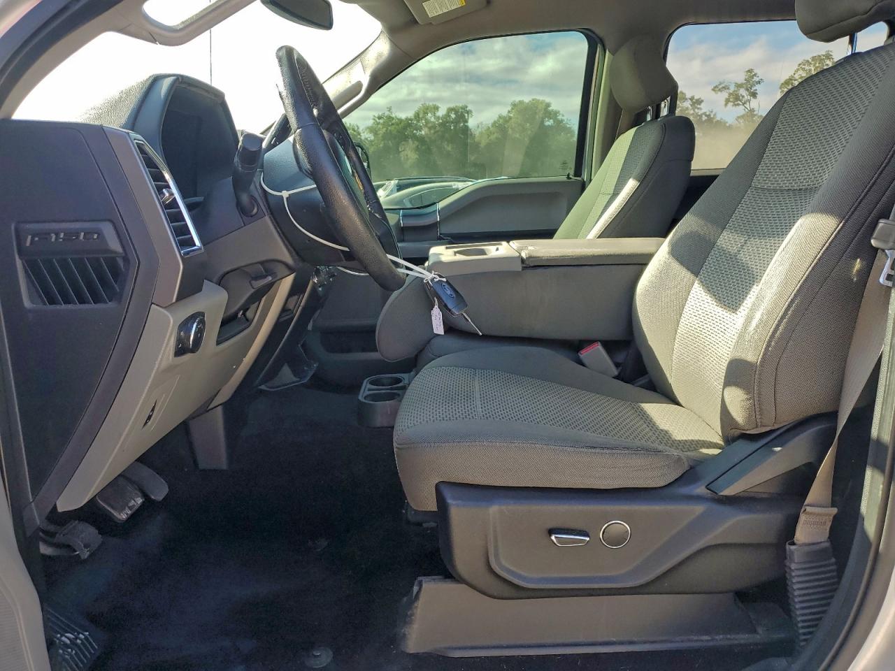 2015 FORD F150 SUPERCREW photo 7