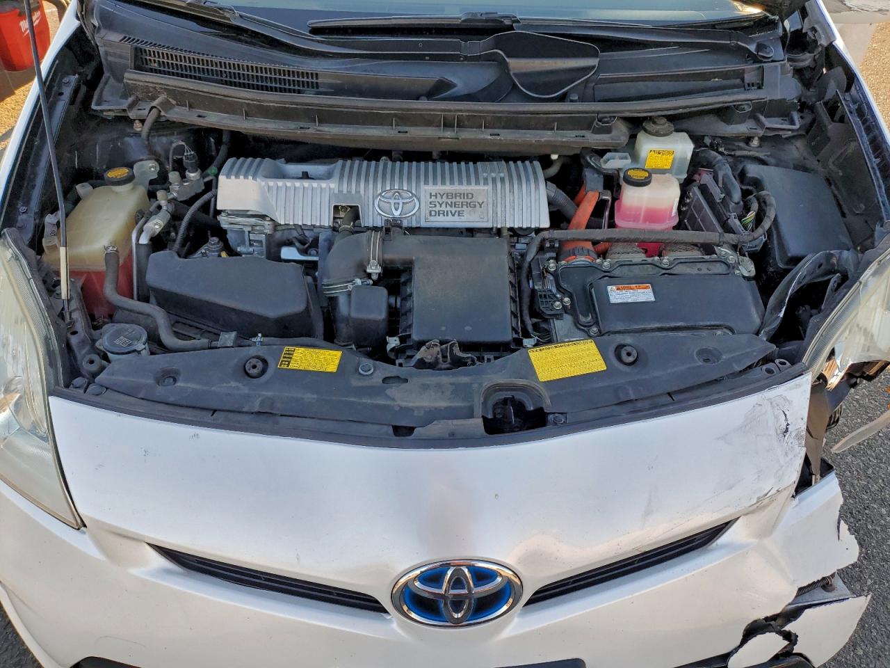 2014 TOYOTA PRIUS photo 11