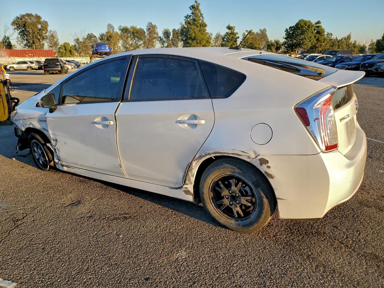 2014 TOYOTA PRIUS photo 2