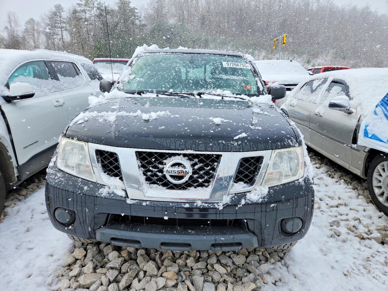 2019 NISSAN FRONTIER S photo 5