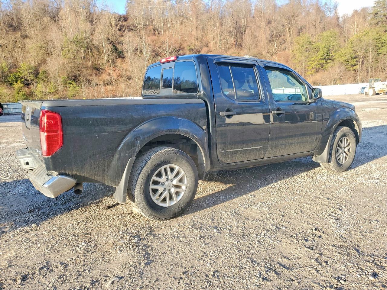 2019 NISSAN FRONTIER S photo 3
