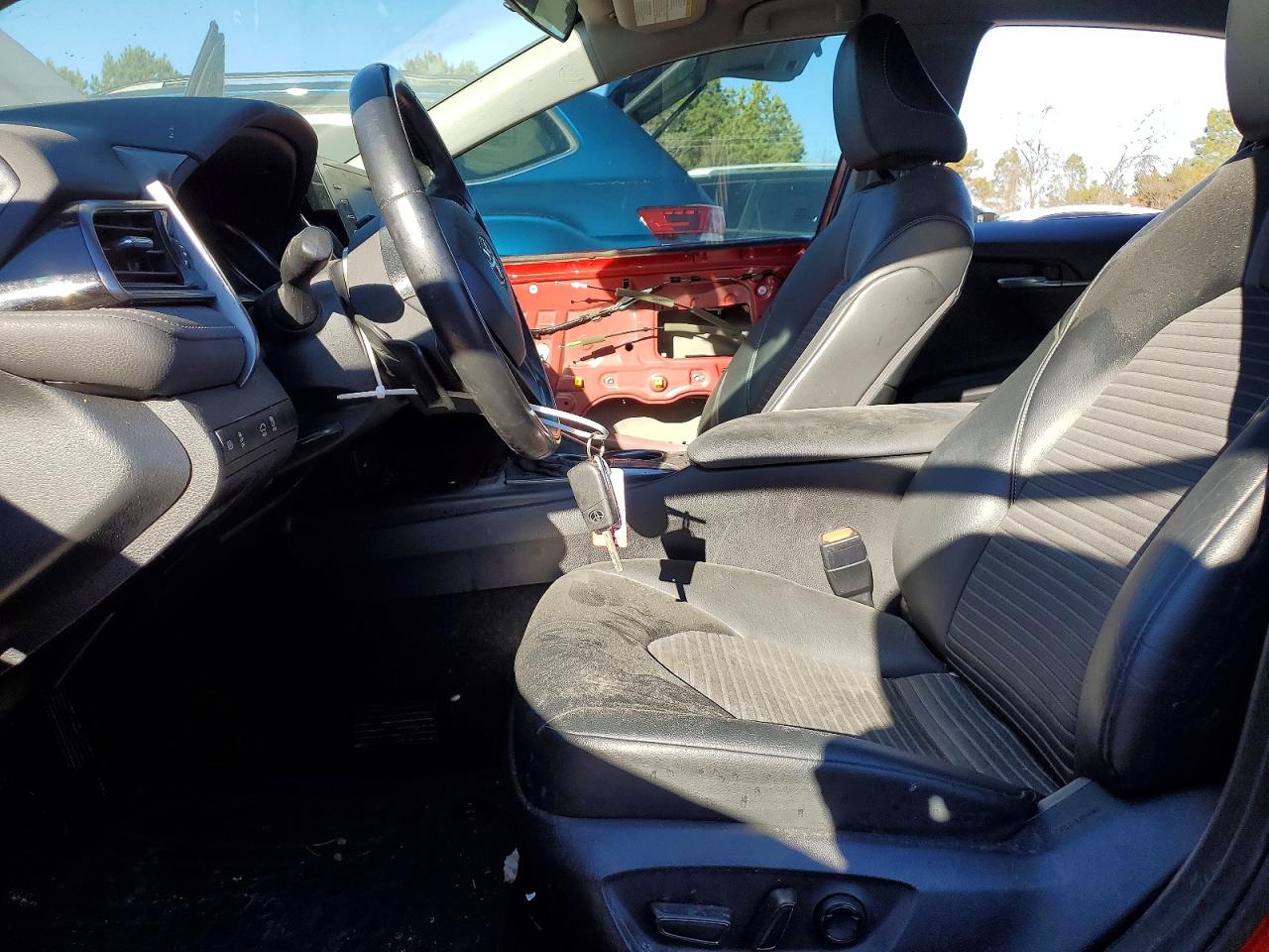 2022 TOYOTA CAMRY SE photo 13
