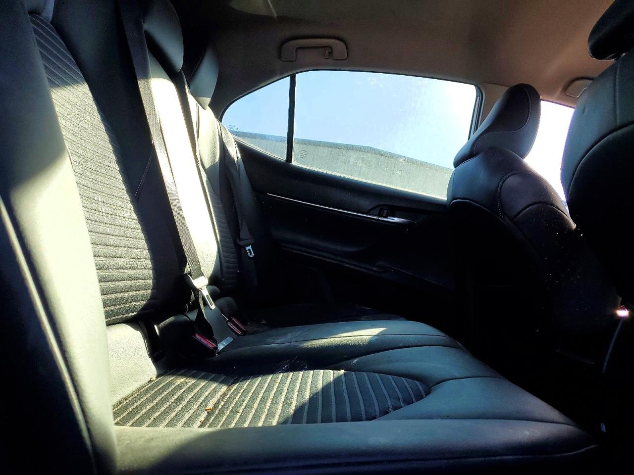 2022 TOYOTA CAMRY SE photo 19