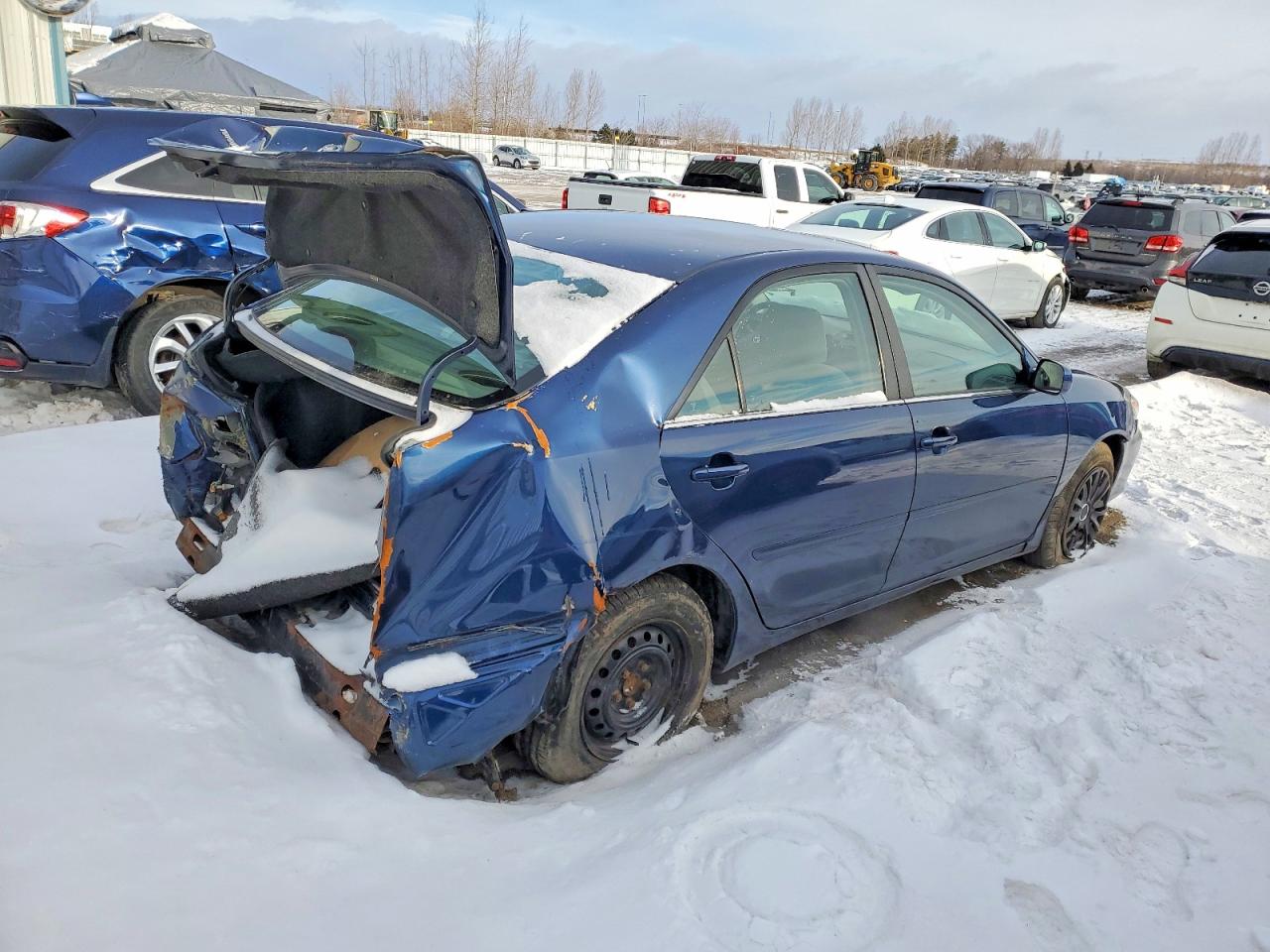 2006 TOYOTA CAMRY LE photo 3