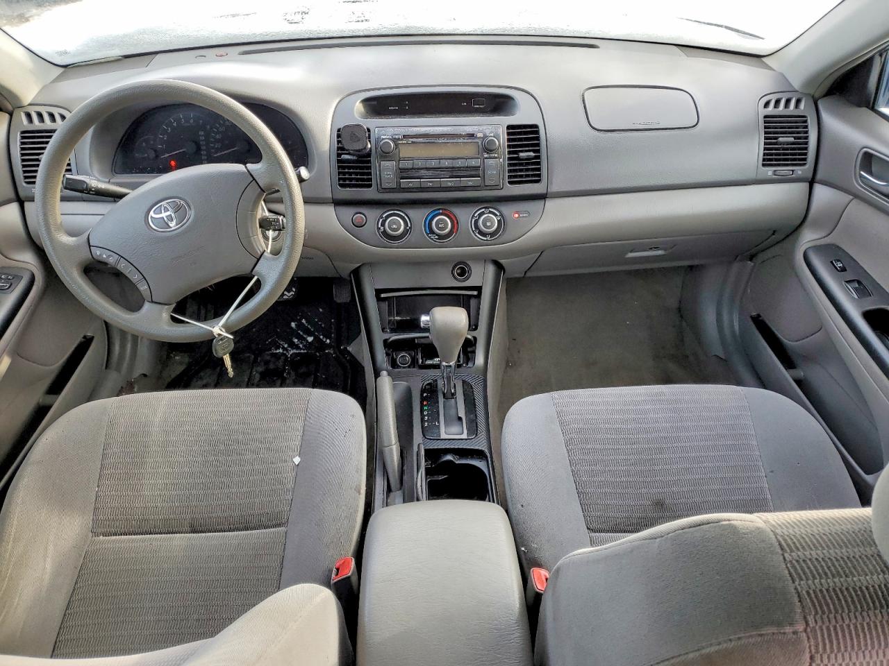 2006 TOYOTA CAMRY LE photo 8