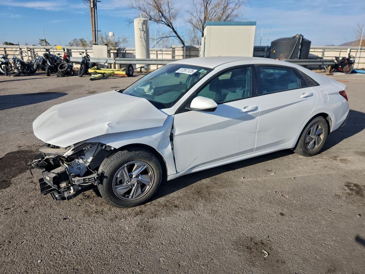 2024 HYUNDAI ELANTRA