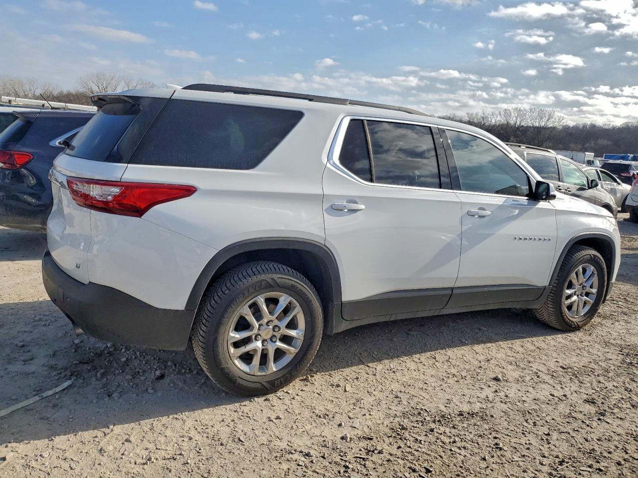 2019 CHEVROLET TRAVERSE LT photo 5