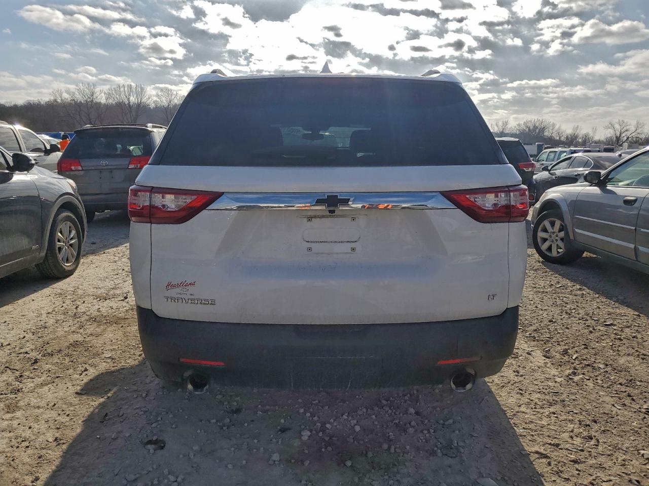 2019 CHEVROLET TRAVERSE LT photo 11