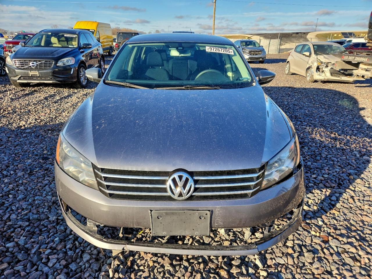 2012 VOLKSWAGEN PASSAT S photo 5