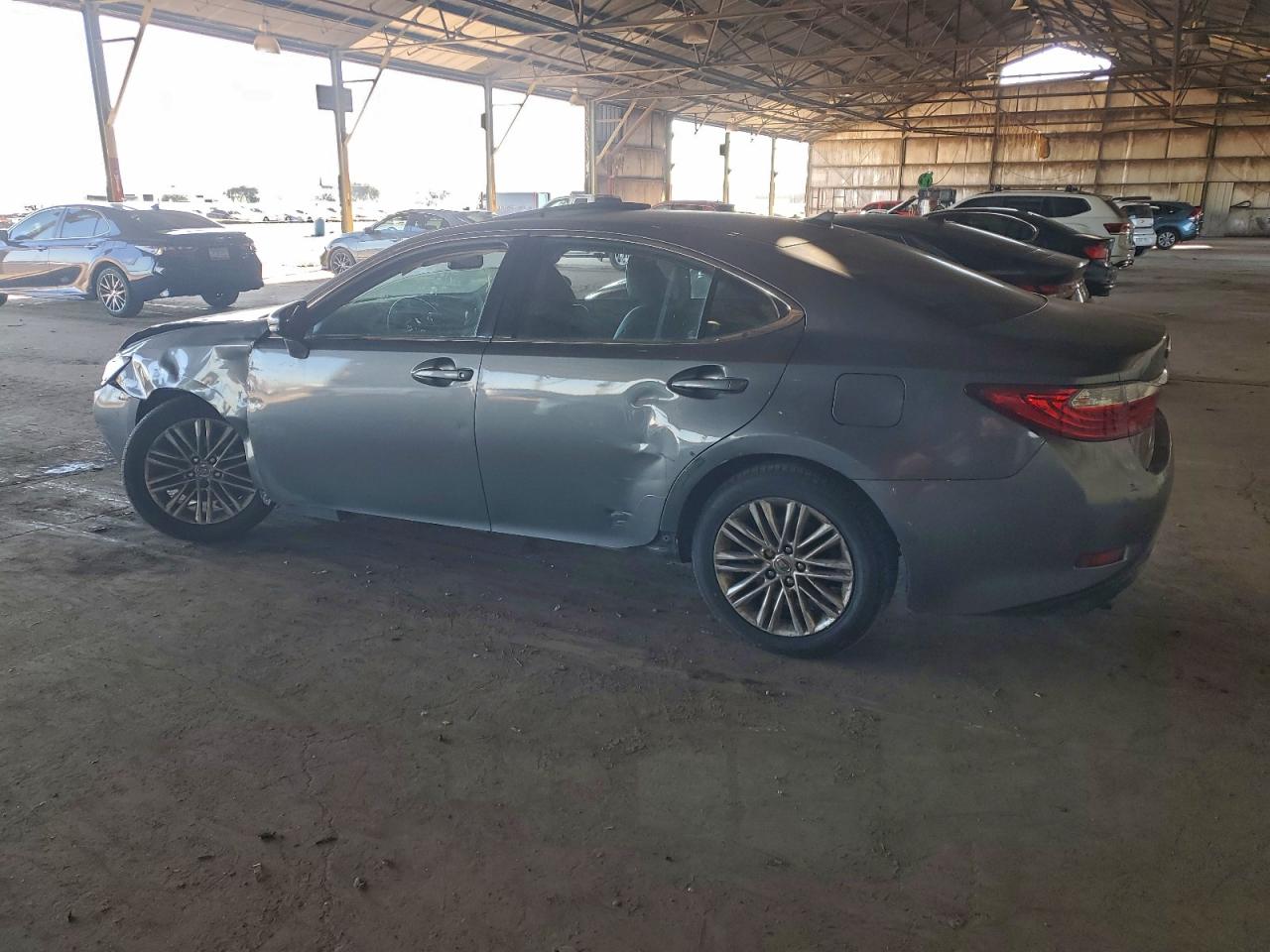 2013 LEXUS ES 350 photo 3