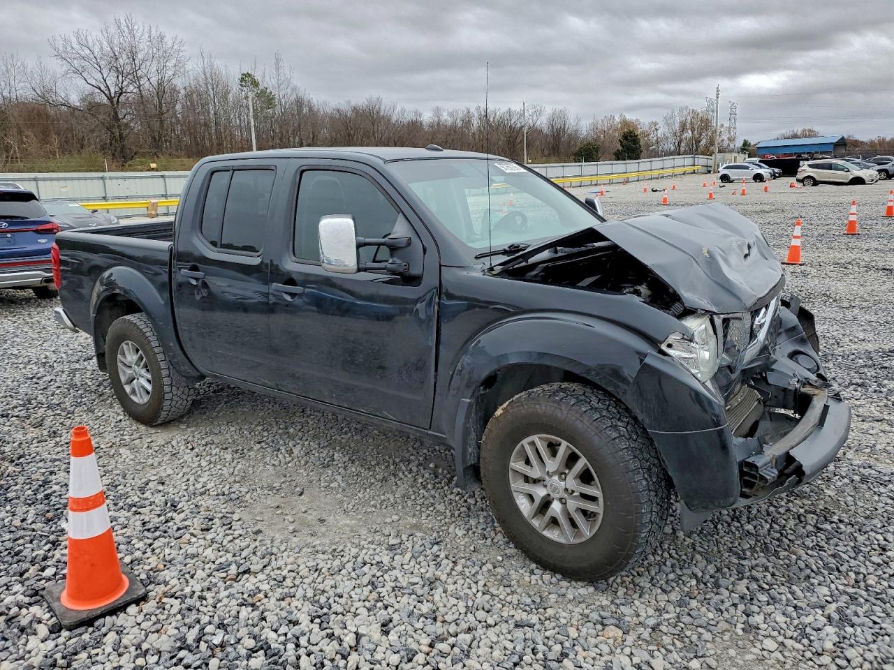 2018 NISSAN FRONTIER S photo 4