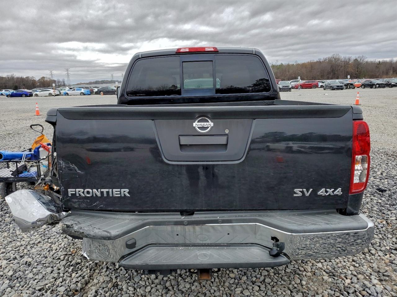 2018 NISSAN FRONTIER S photo 6