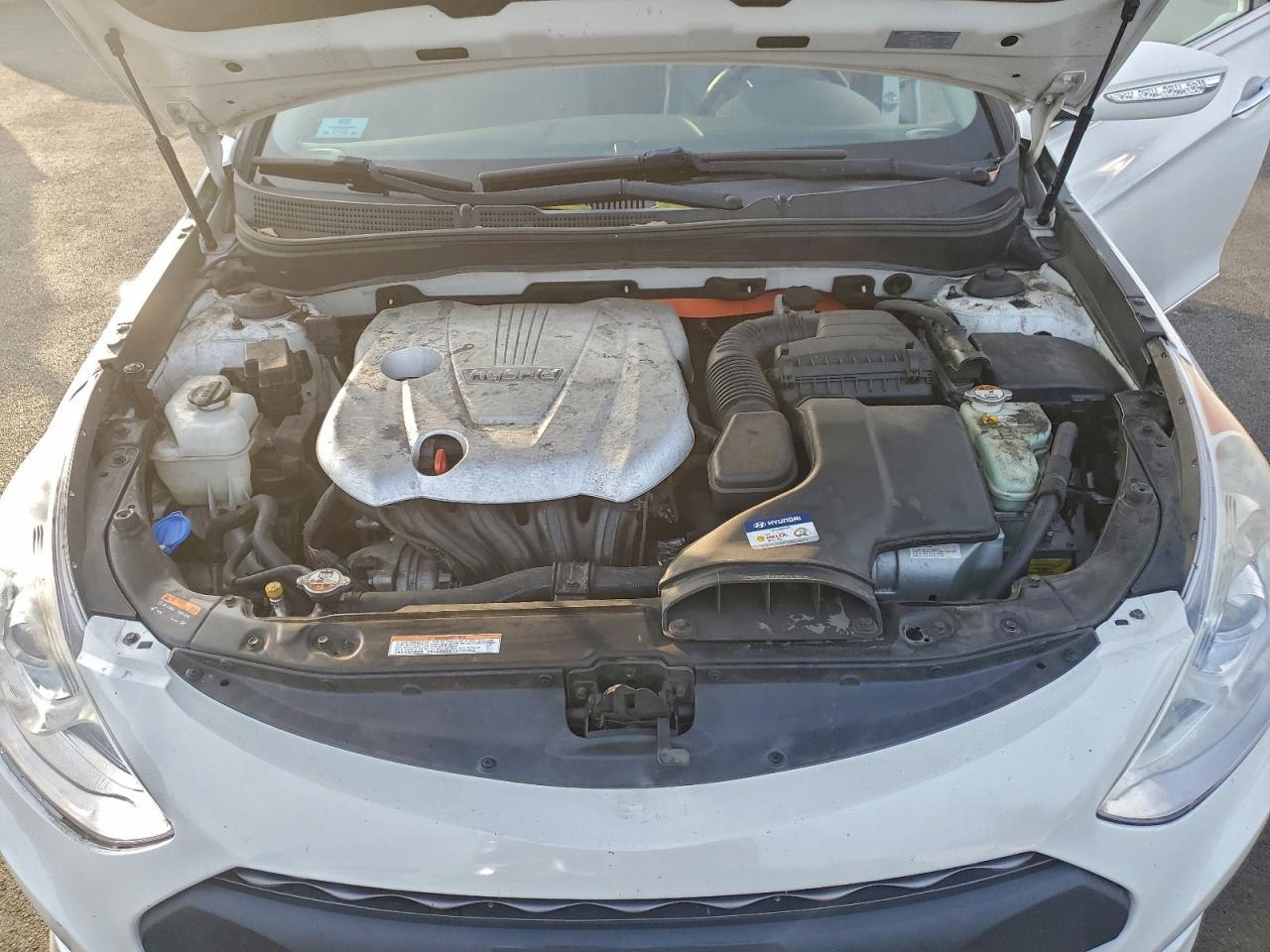 2014 HYUNDAI SONATA HYBRID photo 11