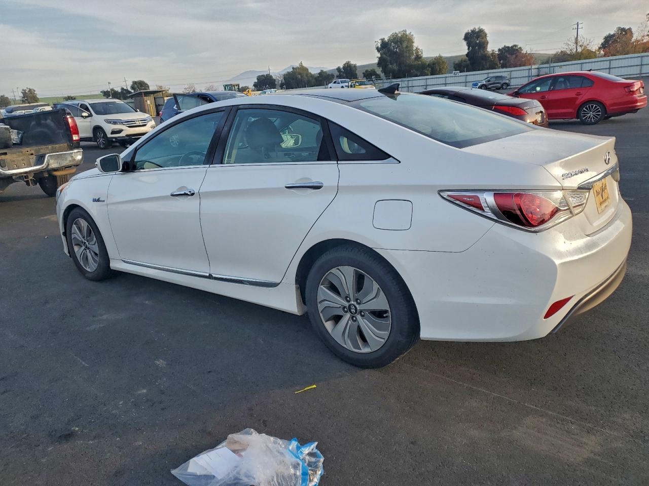 2014 HYUNDAI SONATA HYBRID photo 2