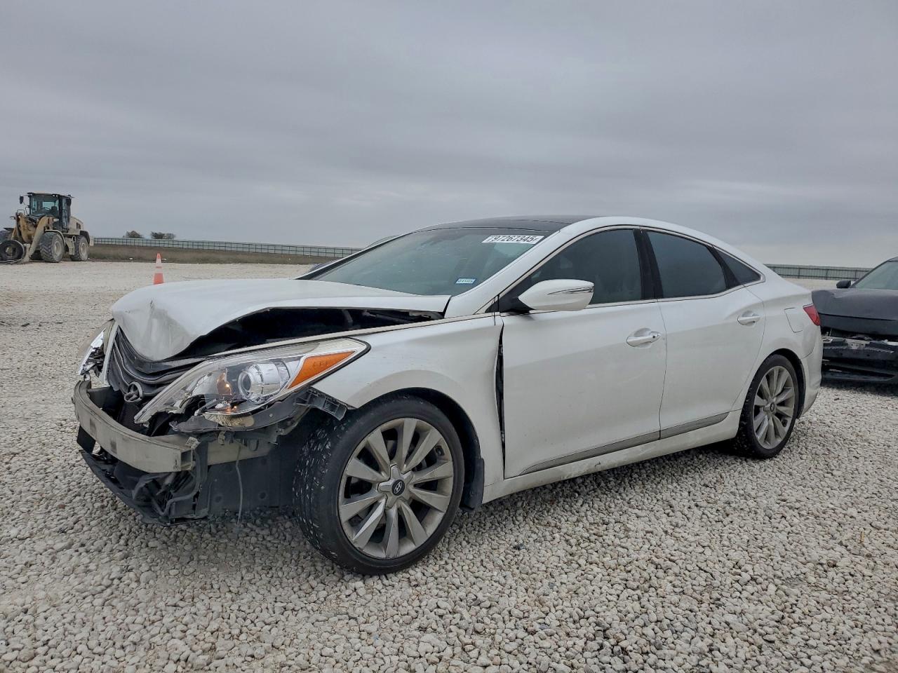 2016 HYUNDAI AZERA