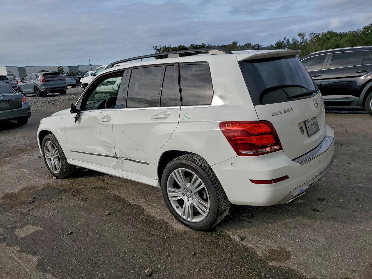 2014 MERCEDES-BENZ GLK 350 photo 2