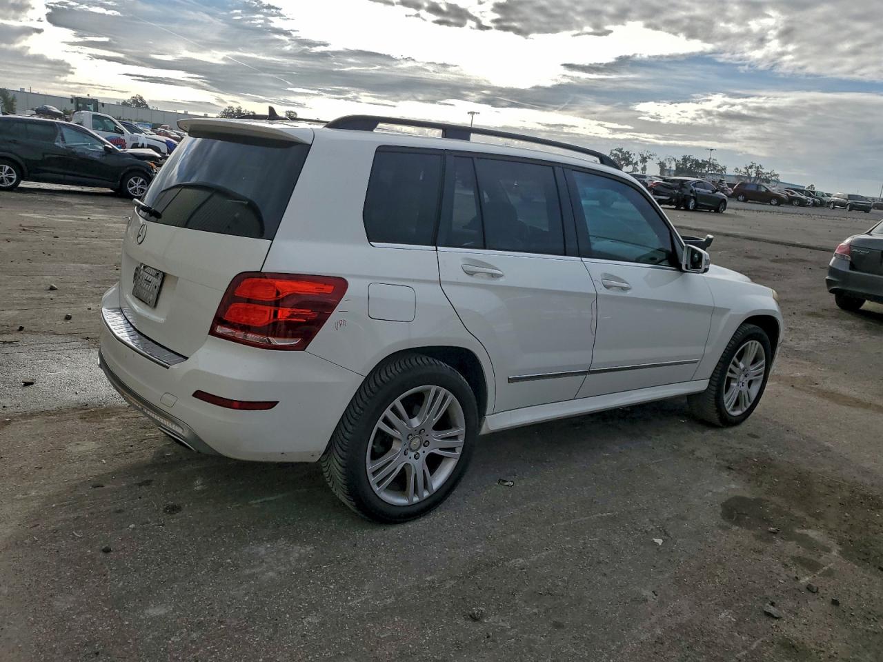 2014 MERCEDES-BENZ GLK 350 photo 3