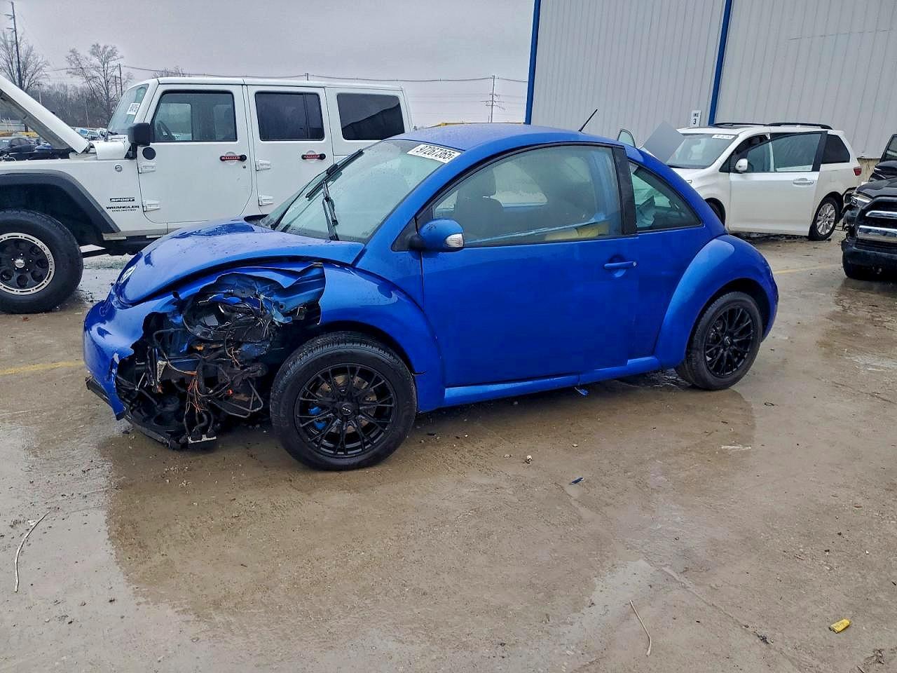2004 VOLKSWAGEN NEW BEETLE
