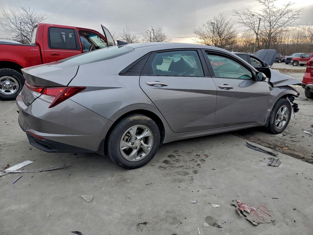 2023 HYUNDAI ELANTRA SE photo 5