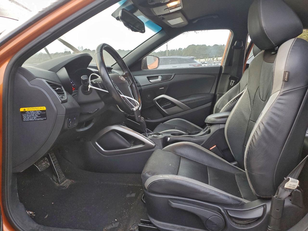 2016 HYUNDAI VELOSTER TURBO photo 13