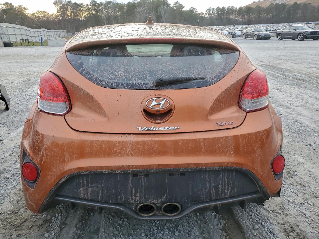 2016 HYUNDAI VELOSTER TURBO photo 11