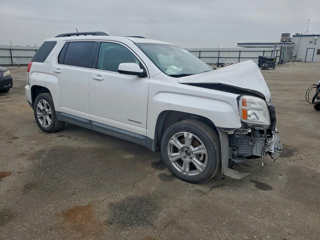 2017 GMC TERRAIN SLE photo 4