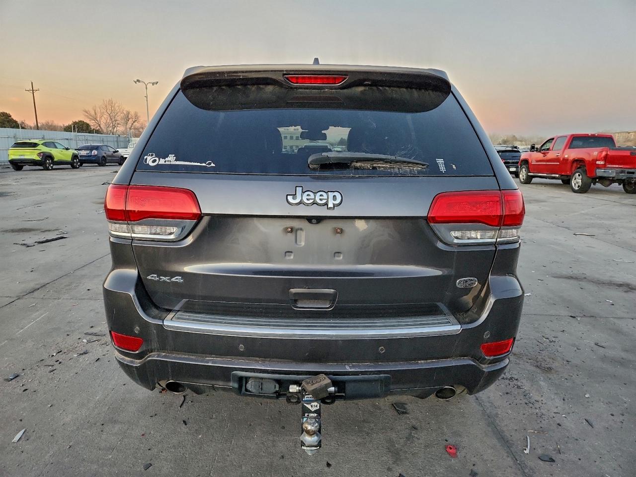 2016 JEEP GRAND CHEROKEE OVERLAND photo 6