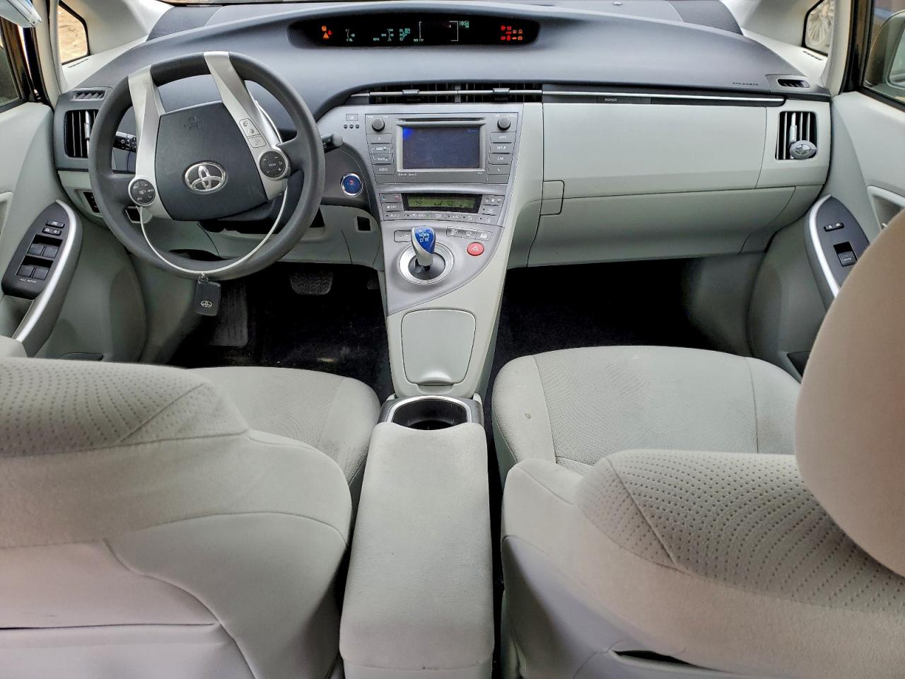 2015 TOYOTA PRIUS photo 22