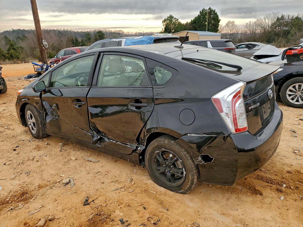 2015 TOYOTA PRIUS photo 4