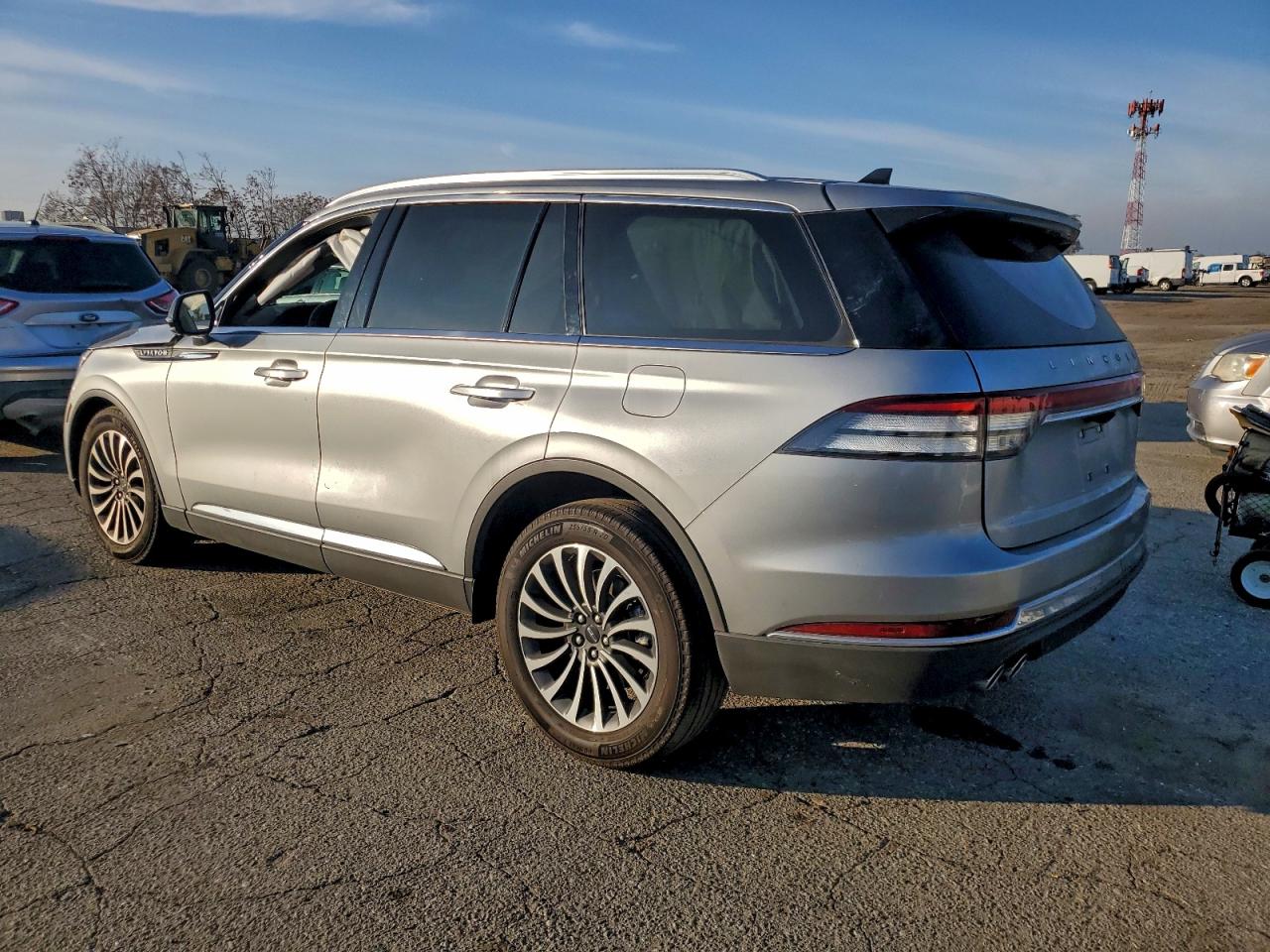 2023 LINCOLN AVIATOR RESERVE photo 4