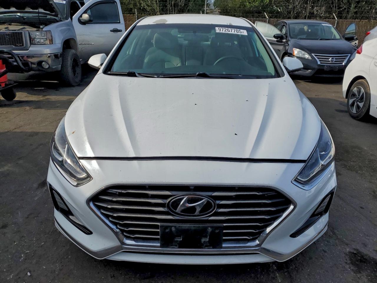 2018 HYUNDAI SONATA SE photo 9