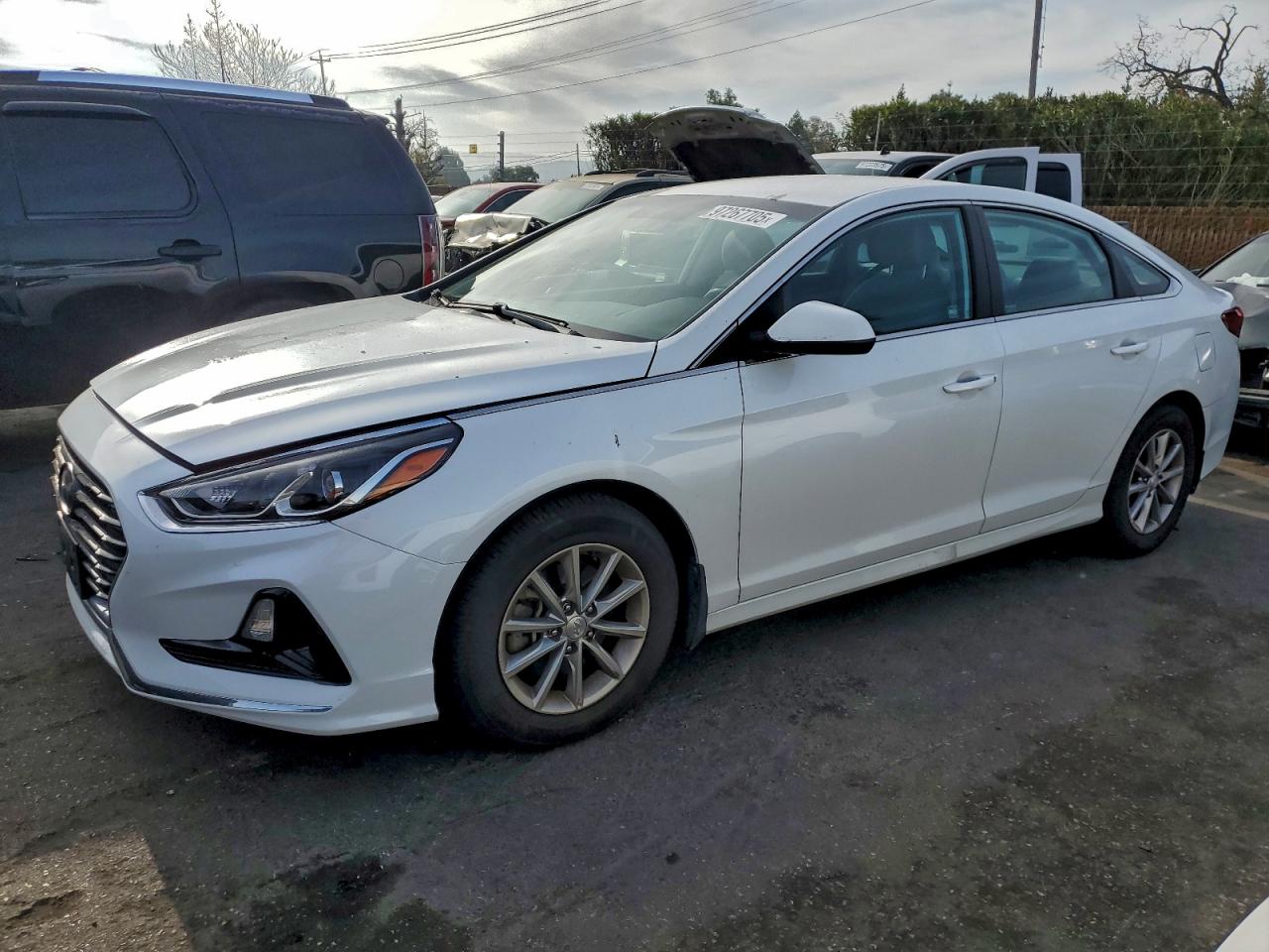2018 HYUNDAI SONATA SE — MINOR DENT/SCRATCHES damage — photo 1