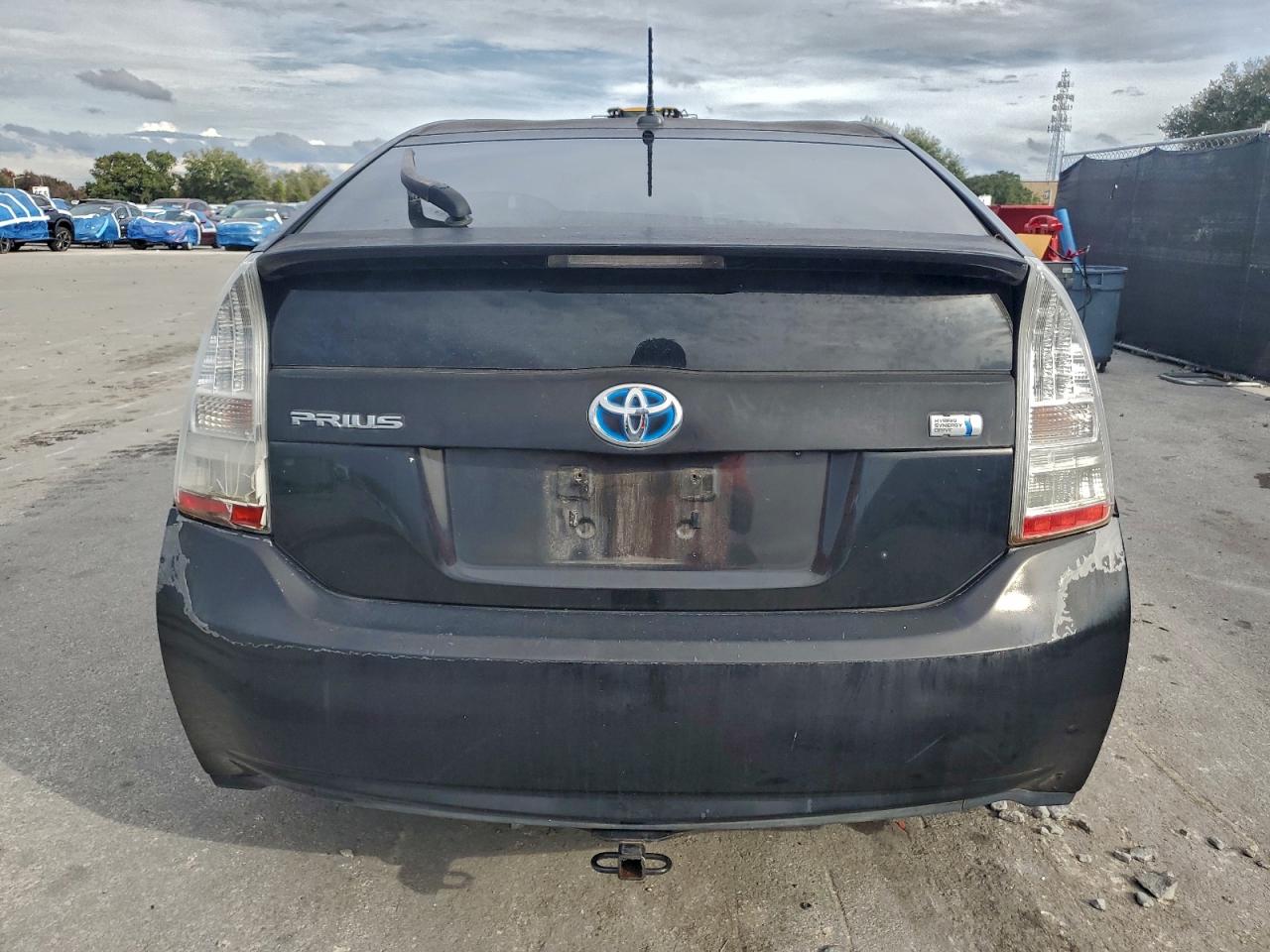 2011 TOYOTA PRIUS photo 11