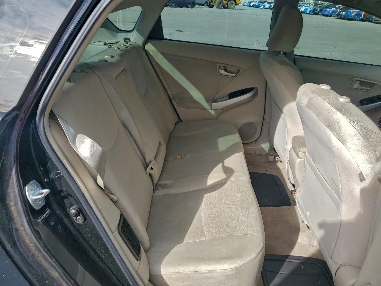 2011 TOYOTA PRIUS photo 19
