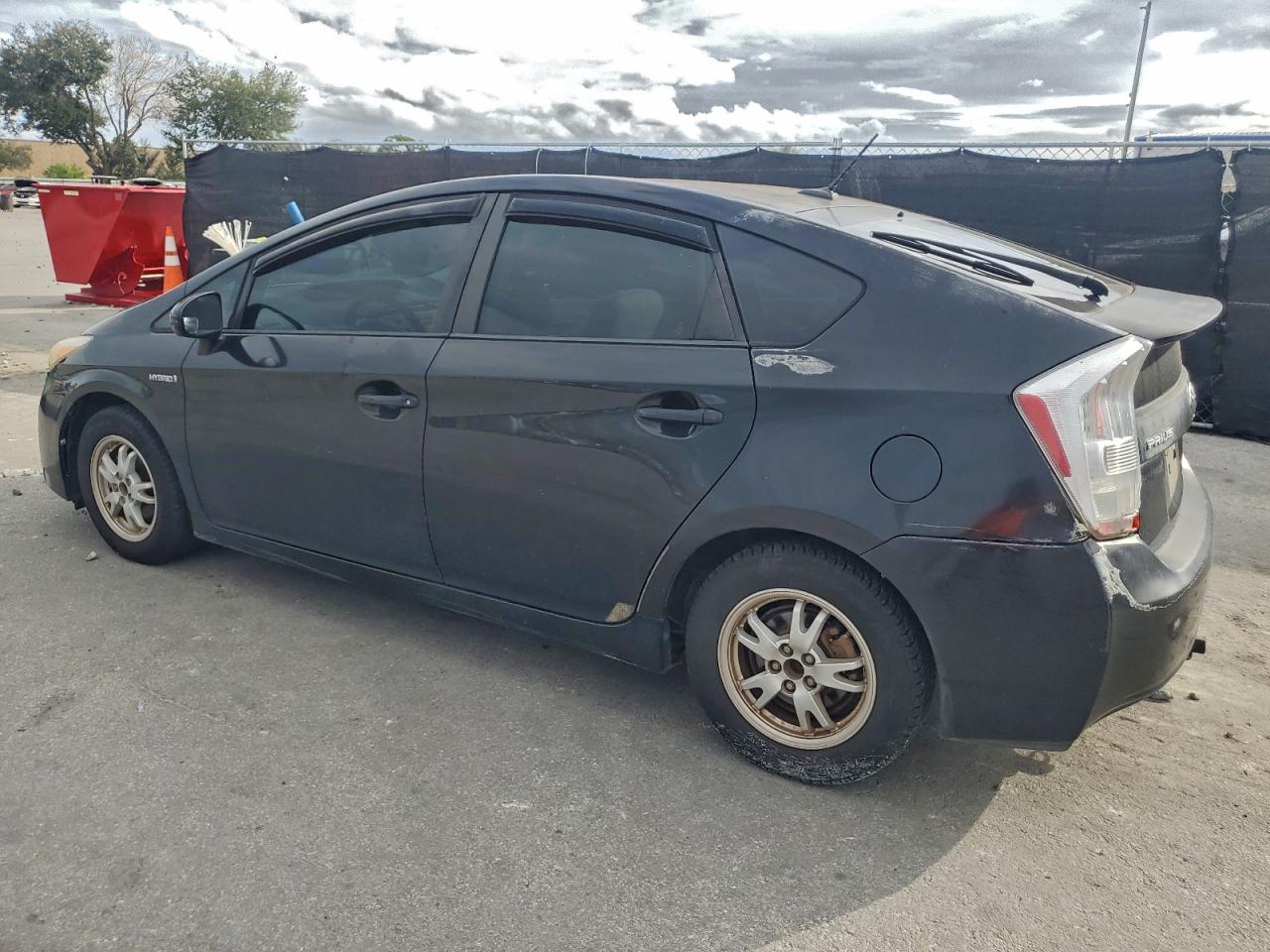 2011 TOYOTA PRIUS photo 3