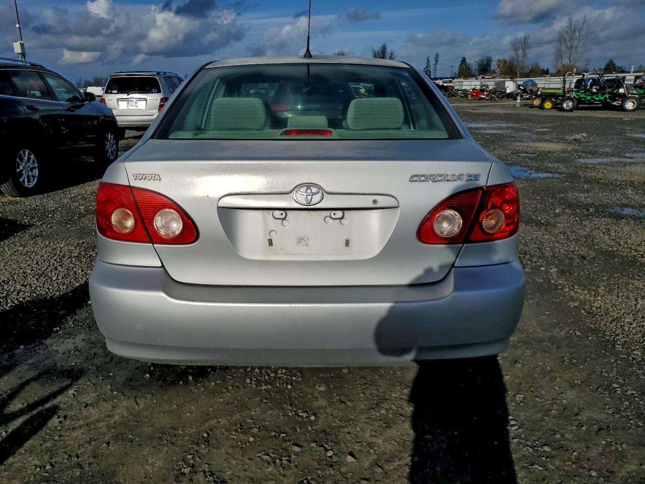 2005 TOYOTA COROLLA CE photo 11