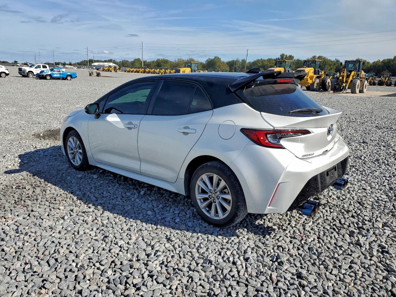 2024 TOYOTA COROLLA SE photo 3