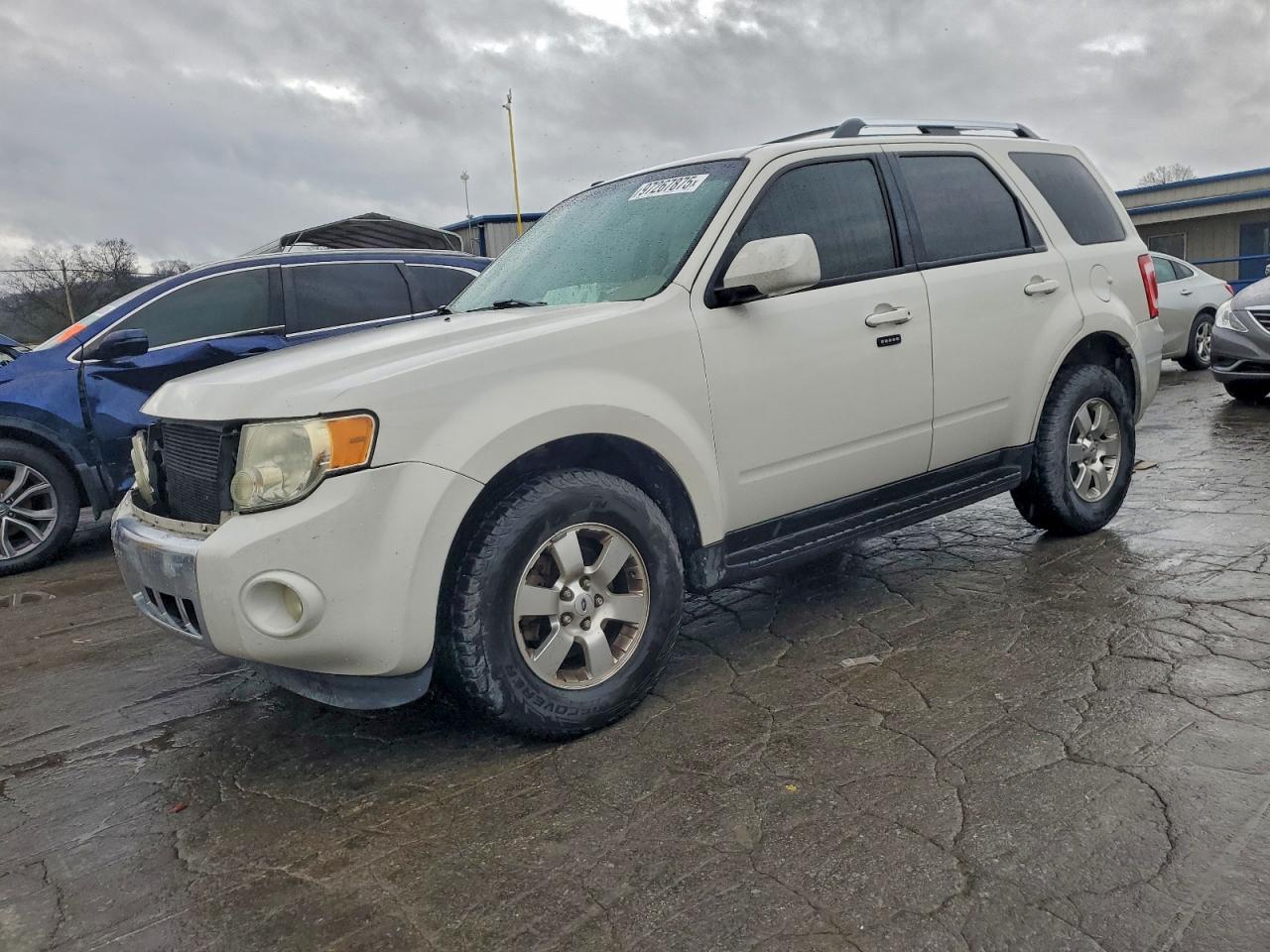 2011 FORD ESCAPE