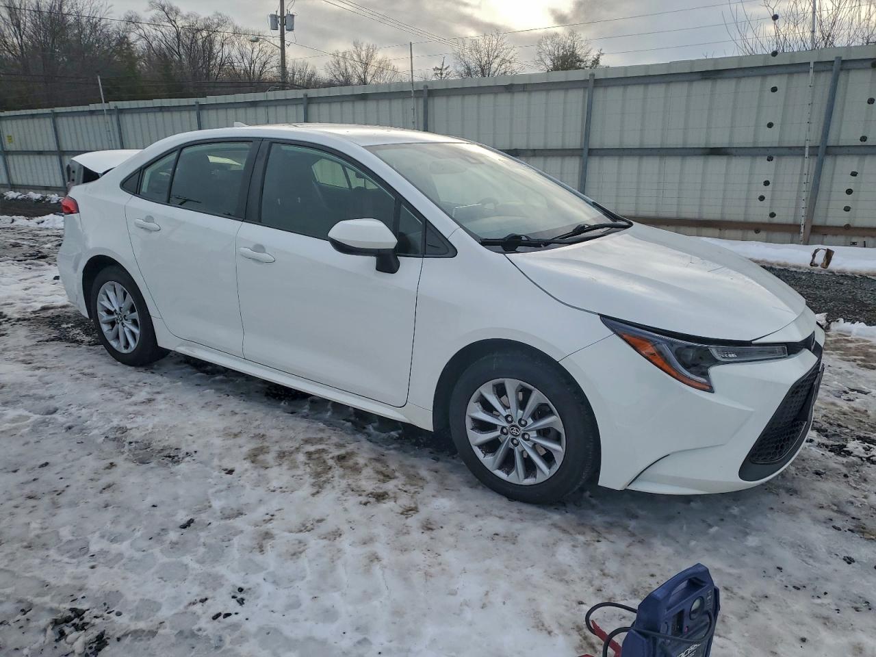 2020 TOYOTA COROLLA LE photo 4